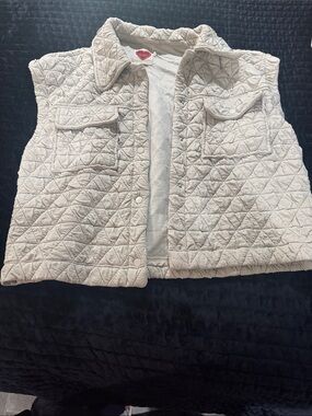 Quilted Snap-Front Vest in Light Beige